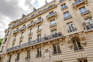 Vue d’un des 2 immeubles acquis par CDC II à Paris 16e 